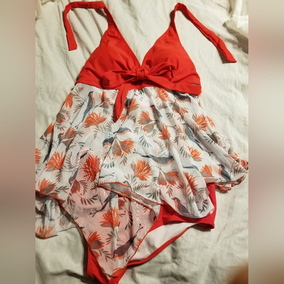 Nwot swim dress large one piece attached skirt. Adorable and flattering super cu - Picture 2 of 10